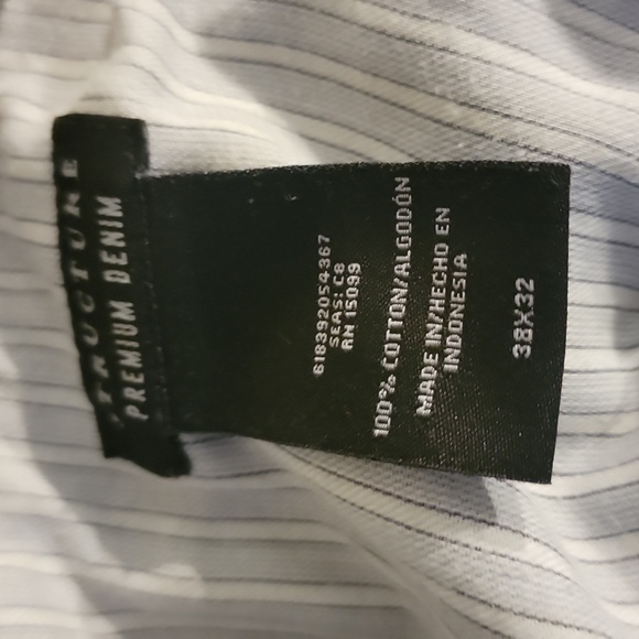 Men's black faded structure jeans size 38x32 excellent use condition - Picture 3 of 6